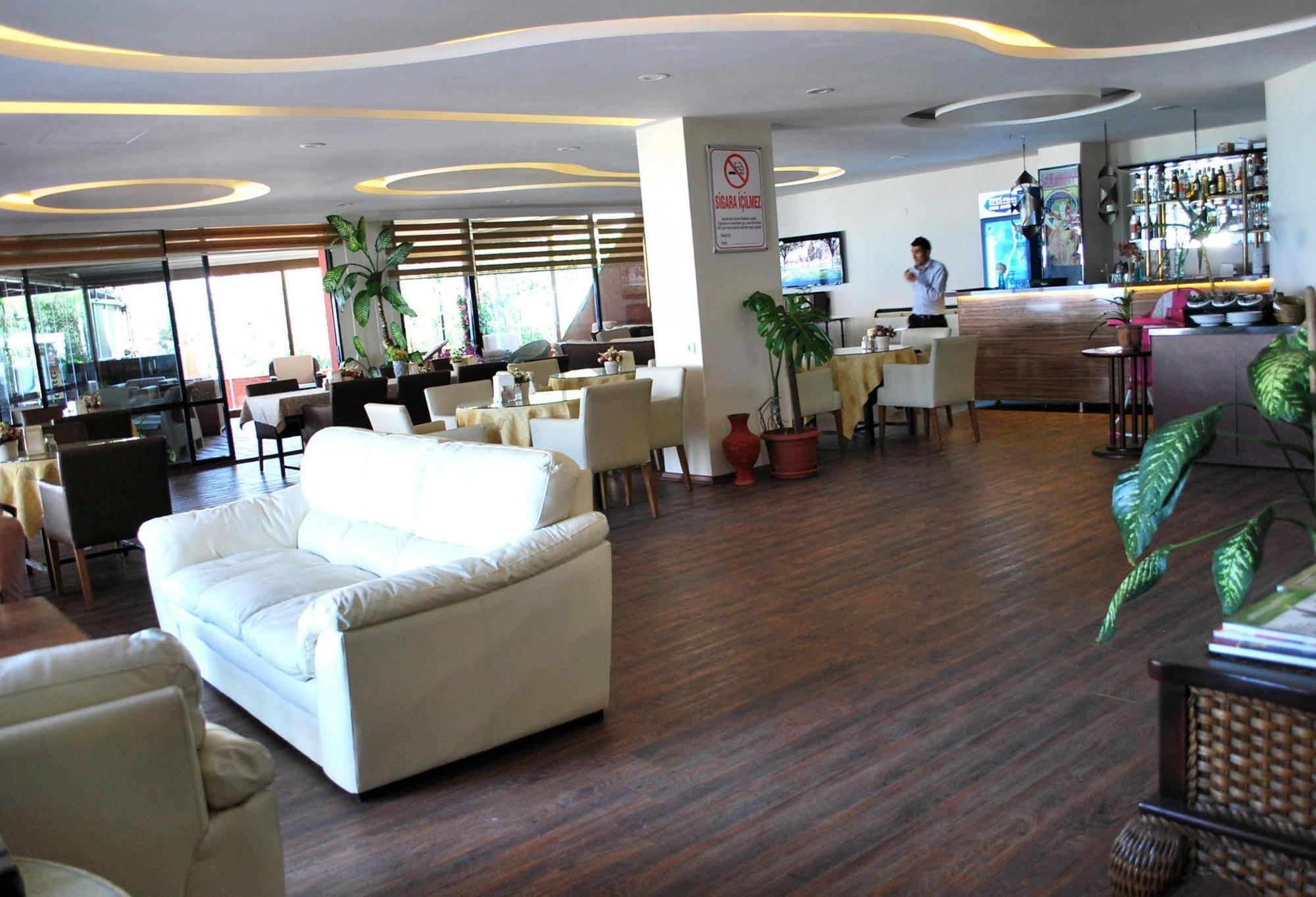 Sunday Hotel 3*